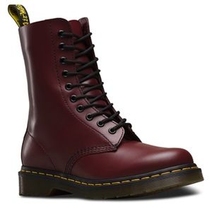 Dr. Martens 1490 Cherry Red Smooth